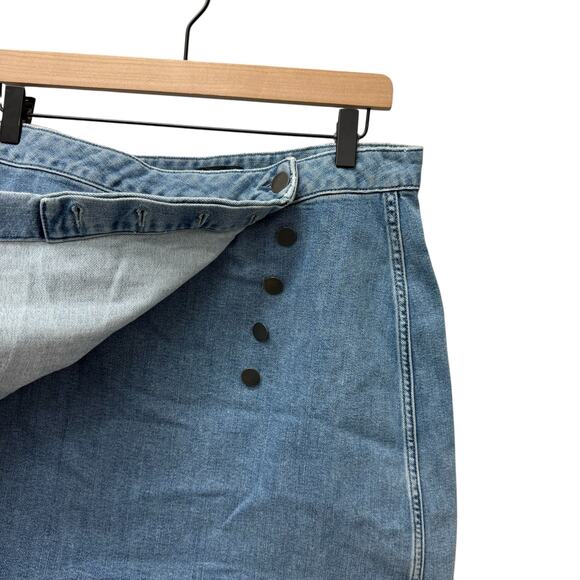 Theory Kinley Wrapped Button Mini Skirt Denim Women’s Size 10 - Picture 8 of 10